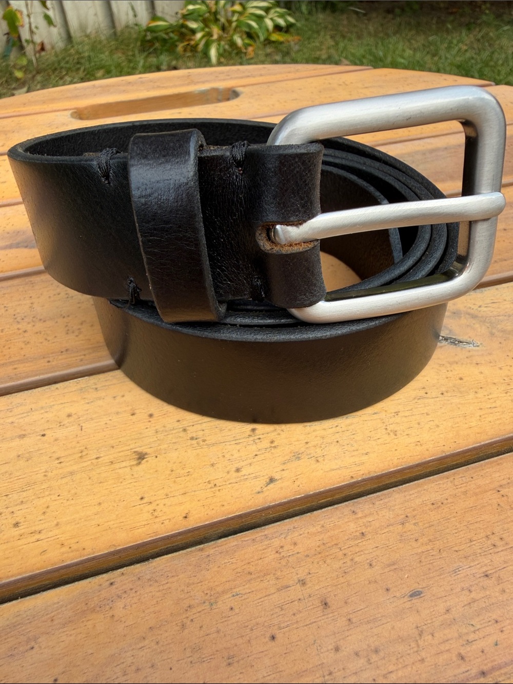 Banana Republic Men Black Genuine Leather Belt Silver Buckle Made in USA 40